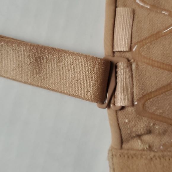 Ambrielle Woman's Bra  EUC - Picture 3 of 6